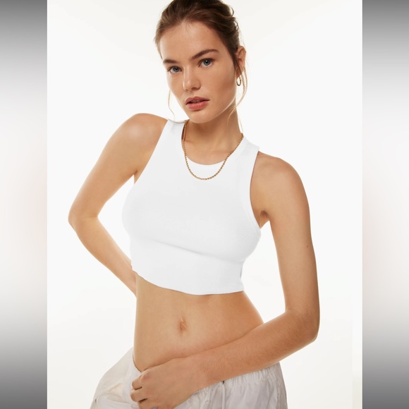 Aritzia Tops - Aritzia TNA ribbed cropped racer tank